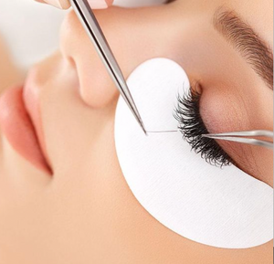 Eyelash Extension 2 Day Course - Classic and Volume