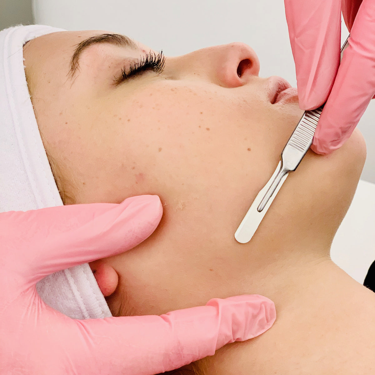 Dermaplane Workshop